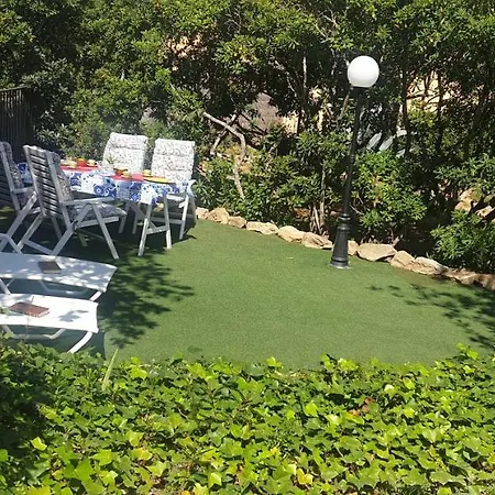 Сasa de vacaciones Casa Con Jardín A 25 Metros De La Playa. La T. Palamós