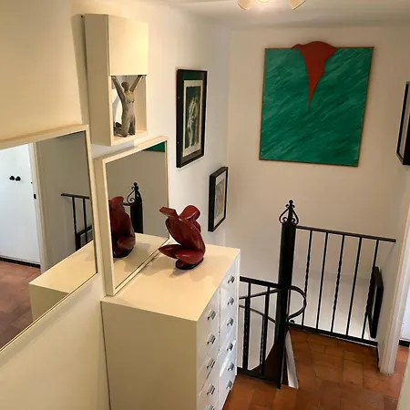 Сasa de vacaciones Casa Con Jardín A 25 Metros De La Playa. La T. *