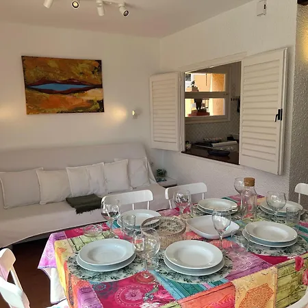 Сasa de vacaciones Casa Con Jardín A 25 Metros De La Playa. La T. Palamós